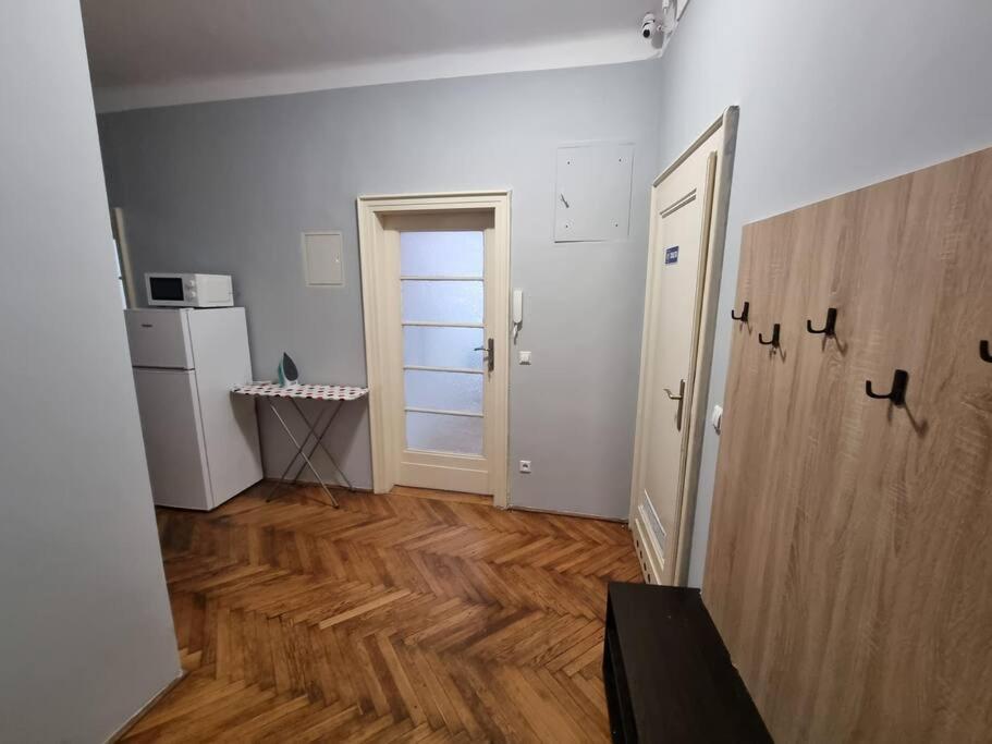 Fantastic Krk - Kr6 Room F Krakkó Kültér fotó
